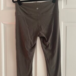 Athleta dark gray 7/8 leggings size M